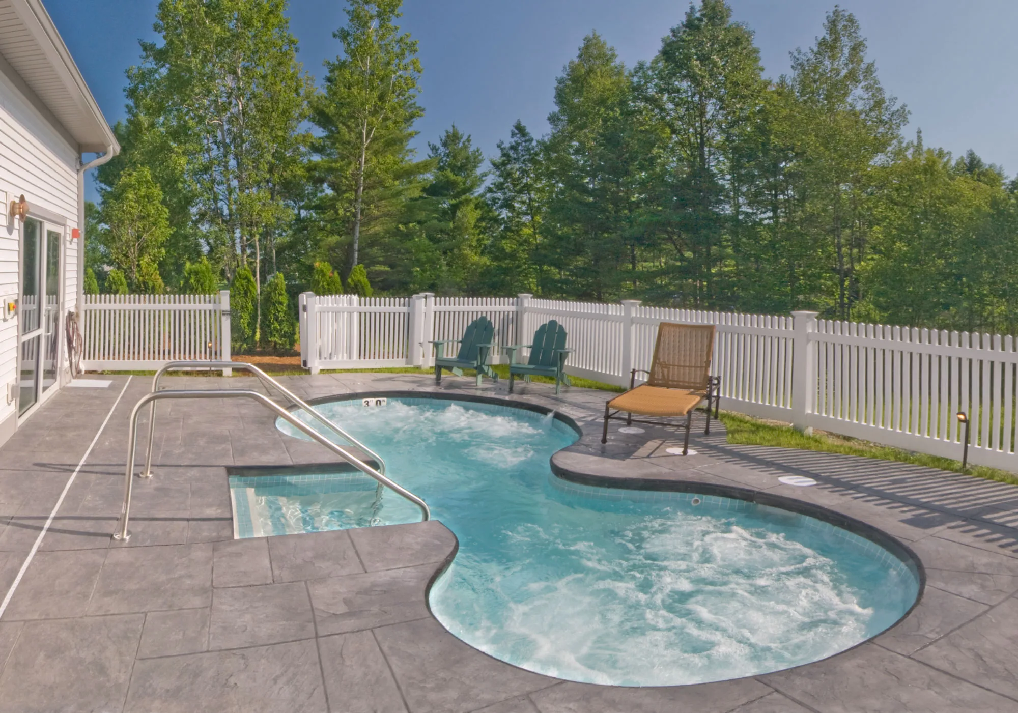 The Essex Resort Whirlpool